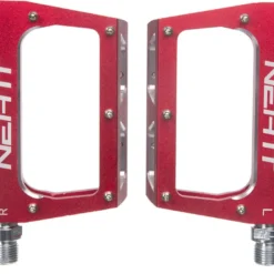 Pair Of Neatt Attack V2 XL 11 Pin Flat Pedals Red