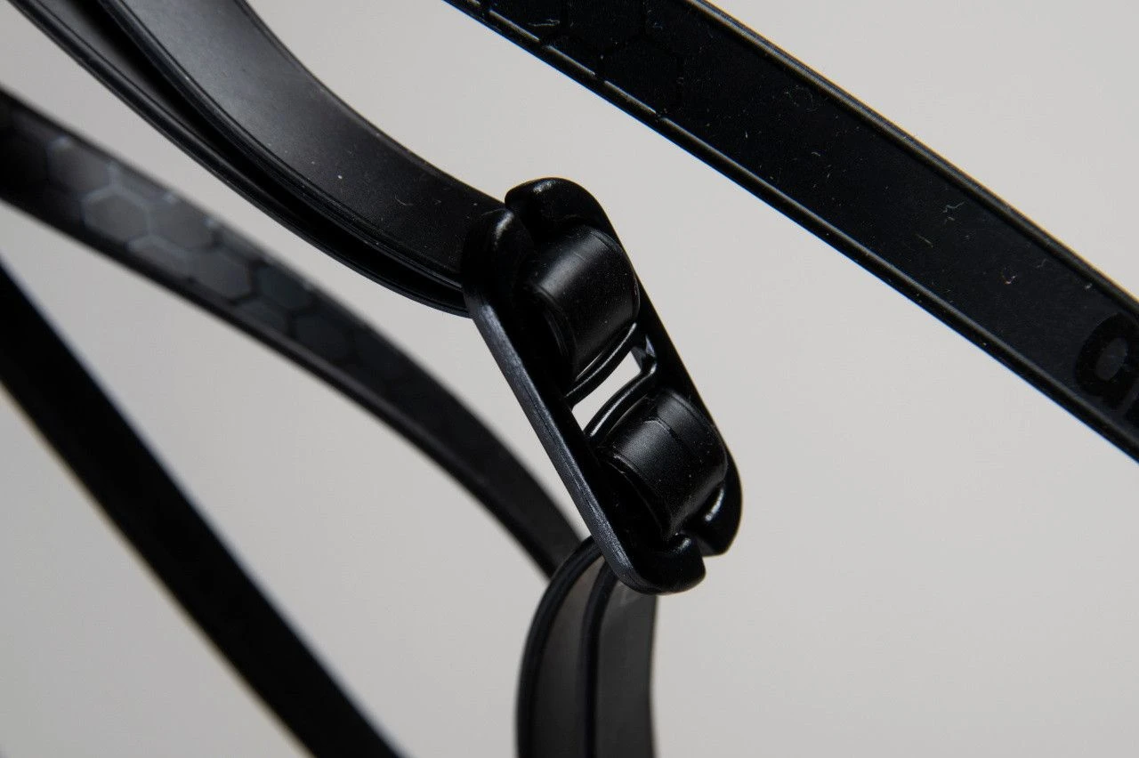 Arena Air-Speed Mirror Swimming Goggles White Black - Image 10